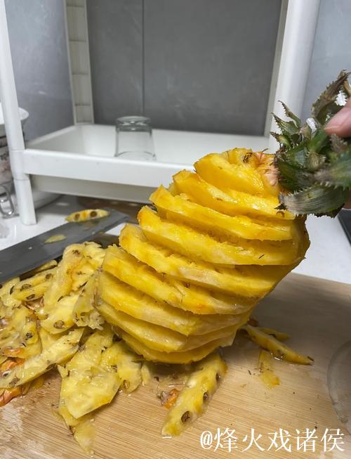 如何削菠萝皮视频教程